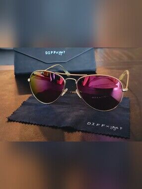 DIFF x JoJo Fletcher Gold Aviator Sunglasses Pink Mirrored Lenses with Case